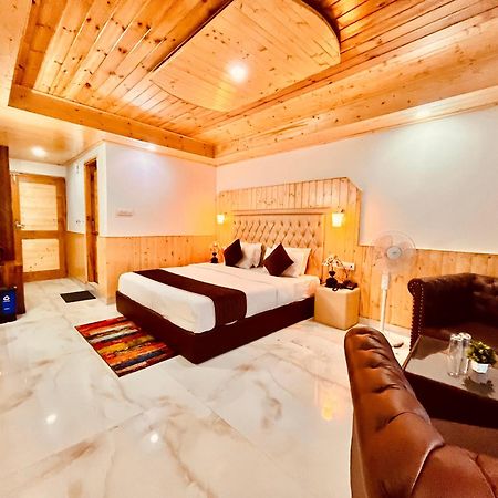 Himalayan Hill Queen Resort, Manali M98160-43400 Екстер'єр фото